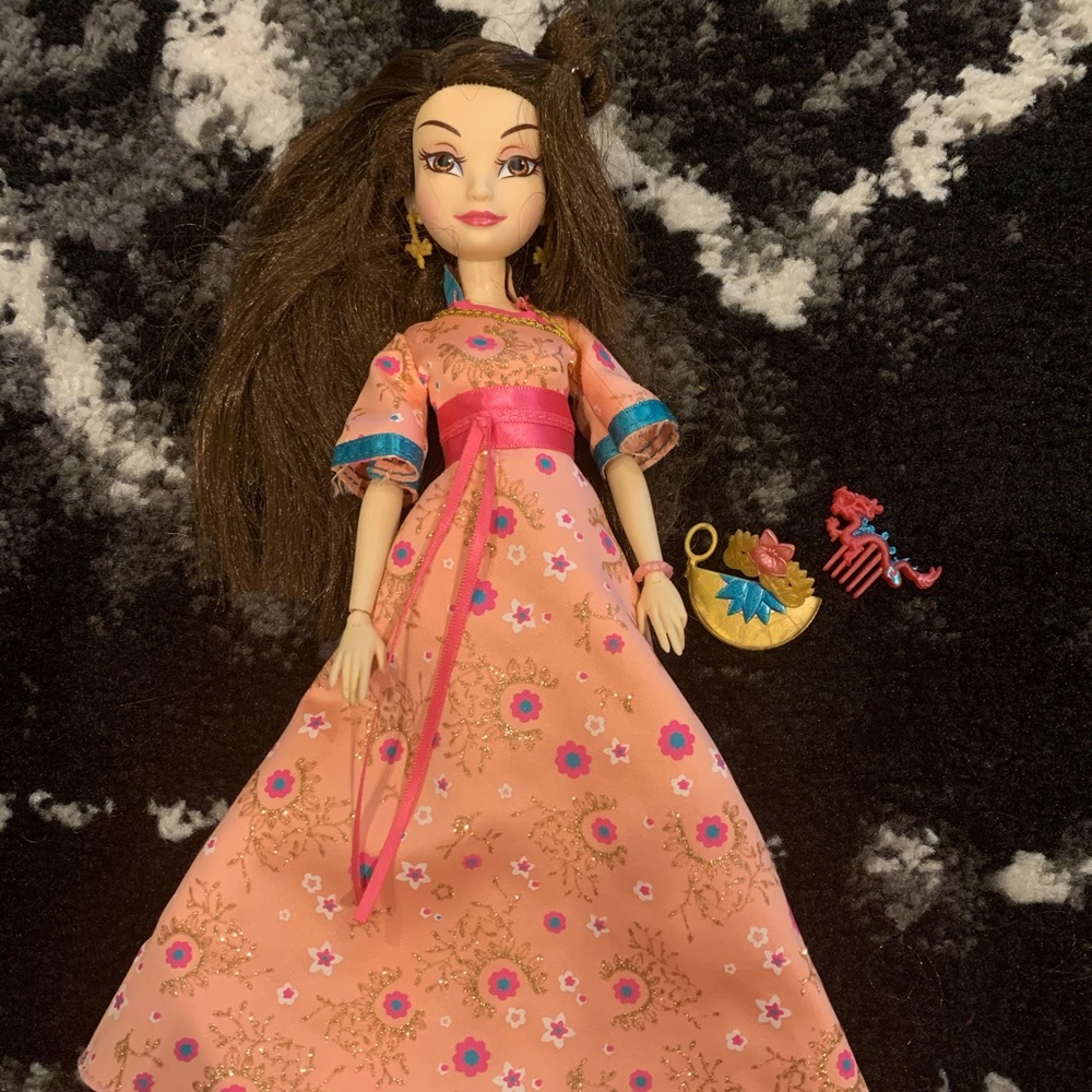 Descendants Doll- Lonnie